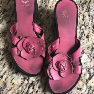 Yellow Box Shoes — Size 10